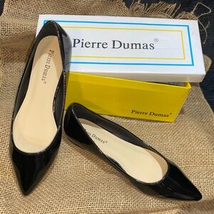 Pierre Dumas slip on flats (shoes) black shiny size 8 women’s